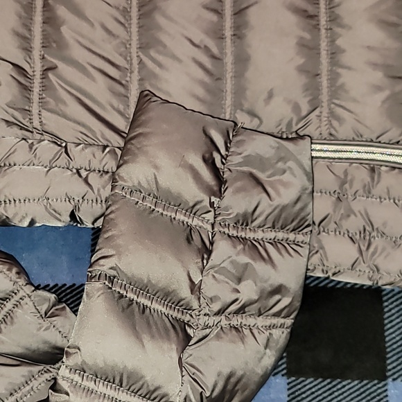 COPY - Michael Kors. Packable Down fill Parka. Like-new/ never worn. Women's s… - Picture 9 of 16